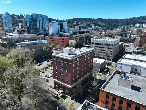 1005 SW Park Avenue Portland OR 97205
