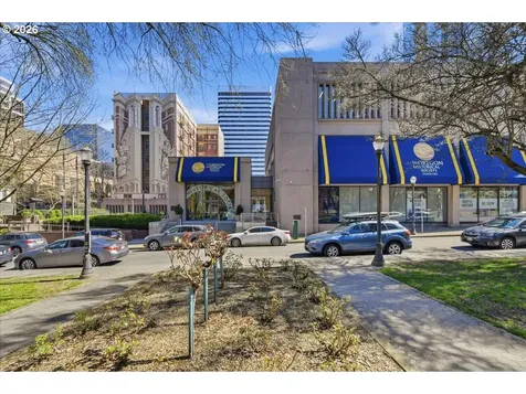 1005 SW Park Avenue Portland OR 97205