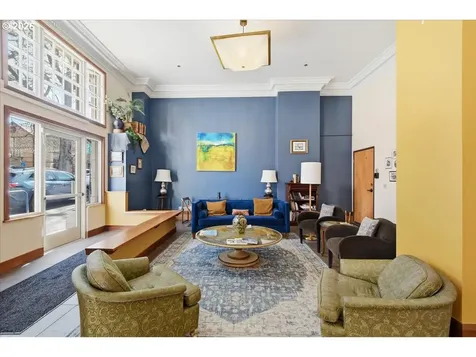1005 SW Park Avenue Portland OR 97205