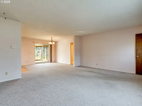 2375 E Ellendale Avenue Dallas OR 97338