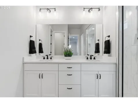 8609 NE 182nd Place Vancouver WA 98682