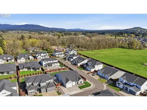 8609 NE 182nd Place Vancouver WA 98682