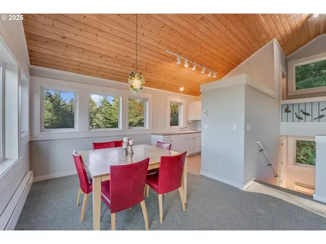 333 Vosburg Street Wheeler OR 97147