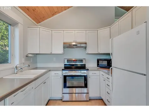 333 Vosburg Street Wheeler OR 97147