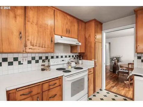 4485 Avalon Street Eugene OR 97402