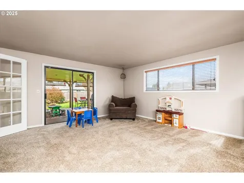 4485 Avalon Street Eugene OR 97402