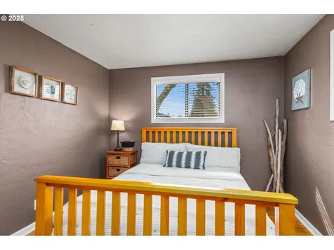 4485 Avalon Street Eugene OR 97402
