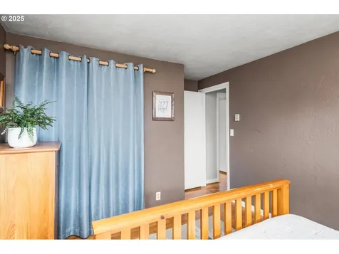 4485 Avalon Street Eugene OR 97402