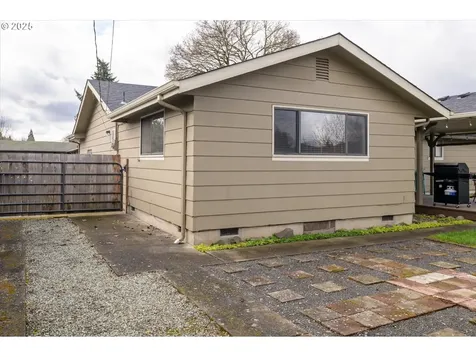 4485 Avalon Street Eugene OR 97402