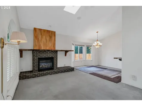 6404 N Omaha Avenue Portland OR 97217