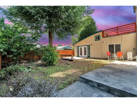 6404 N Omaha Avenue Portland OR 97217