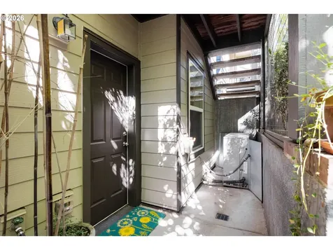 8818 SE 11th Avenue Portland OR 97202