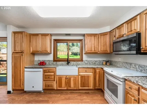 8501 SW Iroquois Drive Tualatin OR 97062