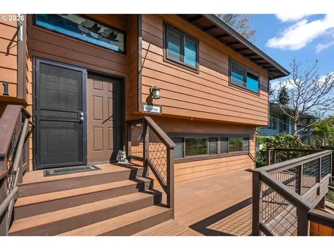 8501 SW Iroquois Drive Tualatin OR 97062