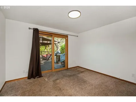 8501 SW Iroquois Drive Tualatin OR 97062