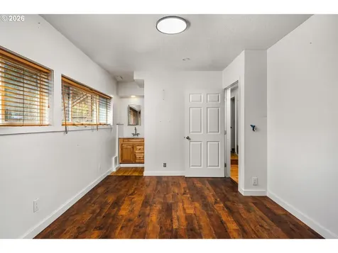 8501 SW Iroquois Drive Tualatin OR 97062