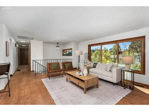 8501 SW Iroquois Drive Tualatin OR 97062