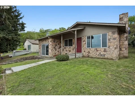 1408 E 15th Street The Dalles OR 97058