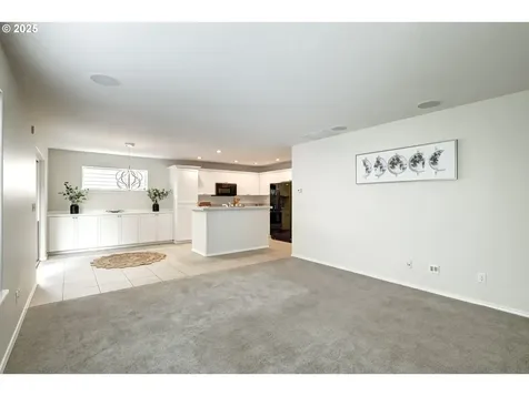 555 NE Caden Avenue Hillsboro OR 97124