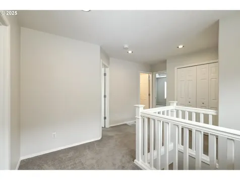 555 NE Caden Avenue Hillsboro OR 97124