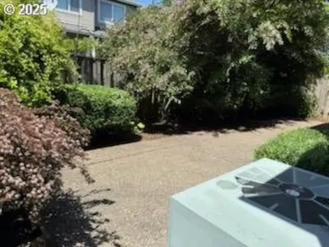 555 NE Caden Avenue Hillsboro OR 97124