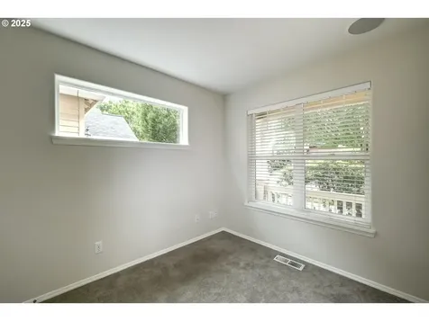 555 NE Caden Avenue Hillsboro OR 97124