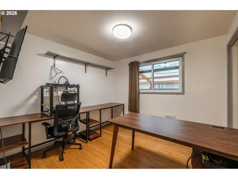 2370 Fir Street North Bend OR 97459