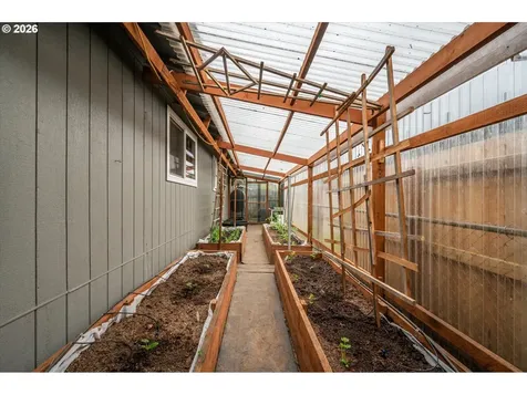 2370 Fir Street North Bend OR 97459