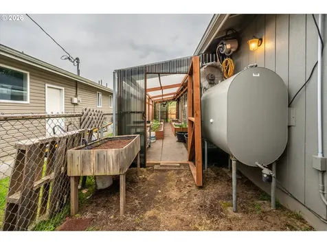 2370 Fir Street North Bend OR 97459