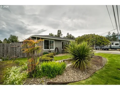 2370 Fir Street North Bend OR 97459