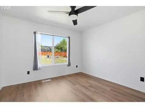 406 E Valley Street Yacolt WA 98675