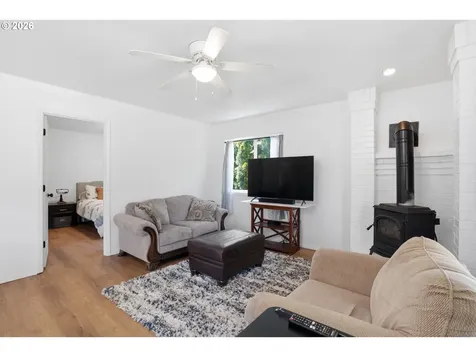 406 E Valley Street Yacolt WA 98675