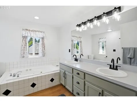 406 E Valley Street Yacolt WA 98675