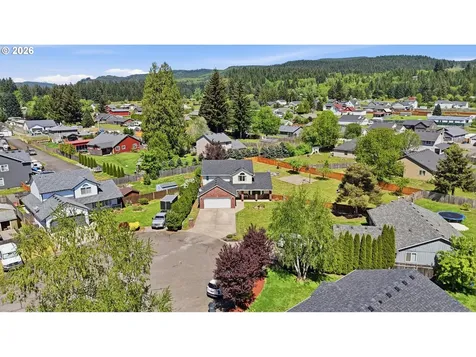 406 E Valley Street Yacolt WA 98675