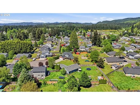 406 E Valley Street Yacolt WA 98675