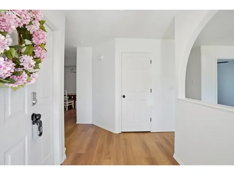 406 E Valley Street Yacolt WA 98675