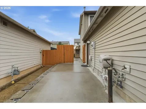 2000 N 5th Way Ridgefield WA 98642