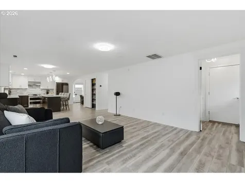 2000 N 5th Way Ridgefield WA 98642