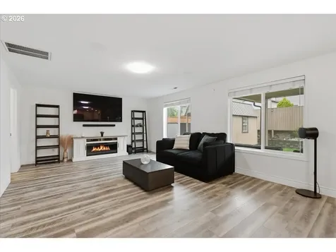 2000 N 5th Way Ridgefield WA 98642