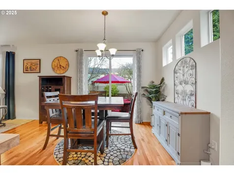 3703 E Bur Oak Court Newberg OR 97132