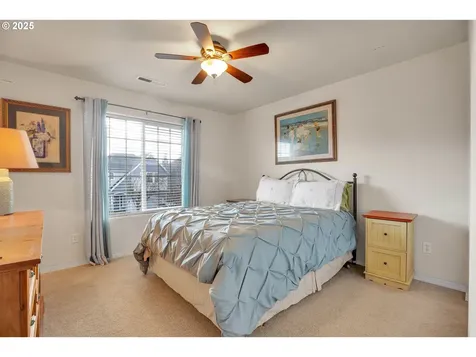 3703 E Bur Oak Court Newberg OR 97132