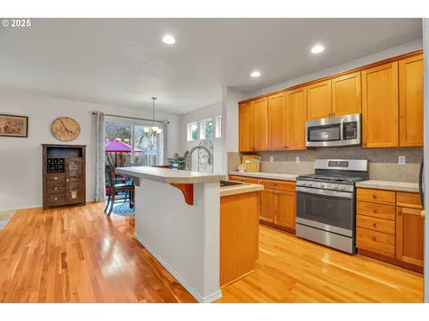 3703 E Bur Oak Court Newberg OR 97132