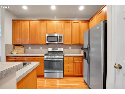 3703 E Bur Oak Court Newberg OR 97132
