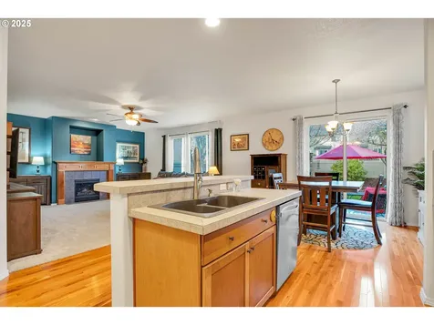 3703 E Bur Oak Court Newberg OR 97132