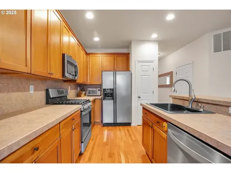 3703 E Bur Oak Court Newberg OR 97132