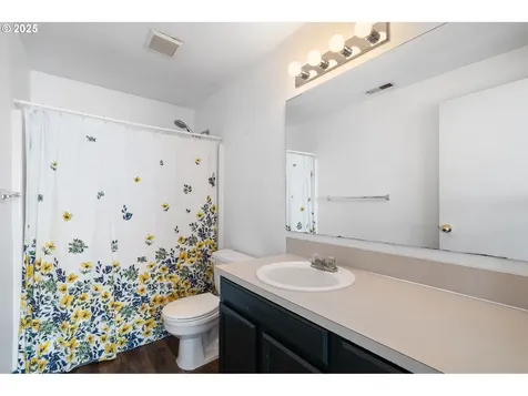 7708 NE 159th Avenue Vancouver WA 98682