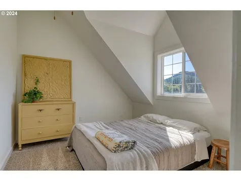 75401 Clatskanie Valley Drive Clatskanie OR 97016