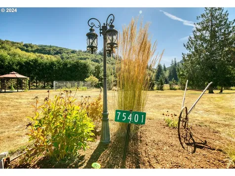75401 Clatskanie Valley Drive Clatskanie OR 97016