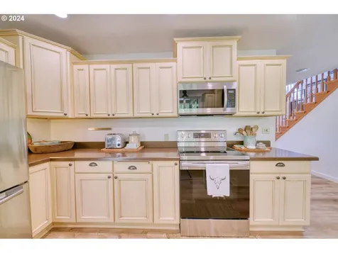 75401 Clatskanie Valley Drive Clatskanie OR 97016