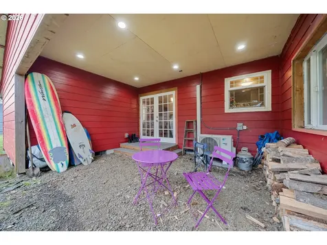 4204 Dogwood Avenue Tillamook OR 97141